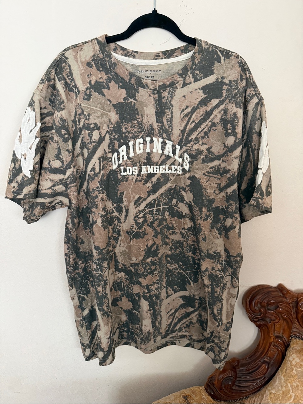 Originals Los Angeles Embroidered Camo Oversized Tee